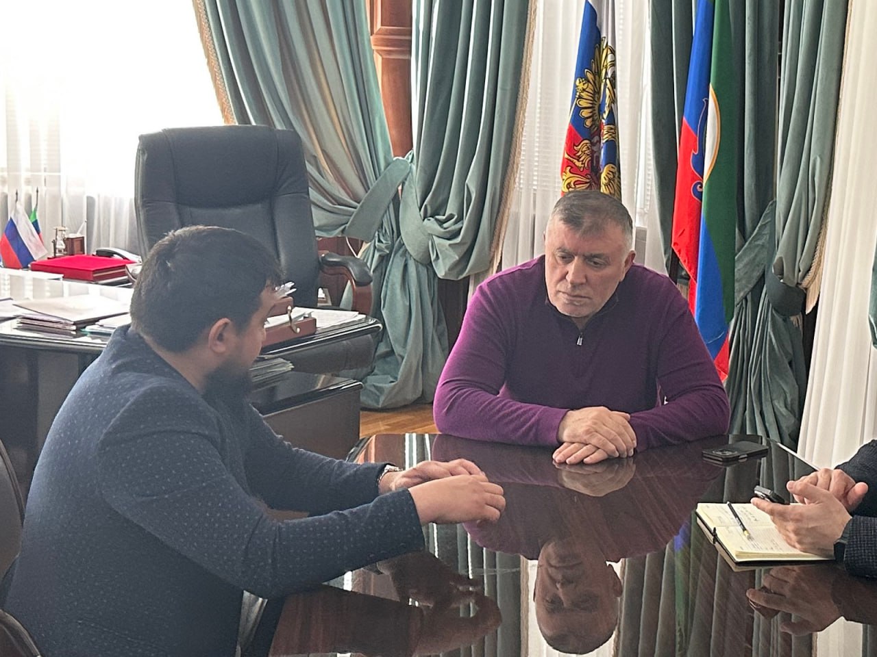 Председатель Комитета по ветеринарии провел выездной прием граждан в Ногайском районе.